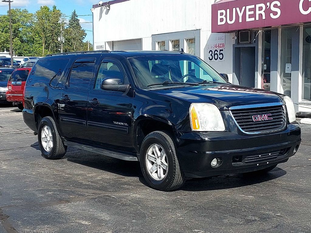 2012 GMC Yukon Image 2