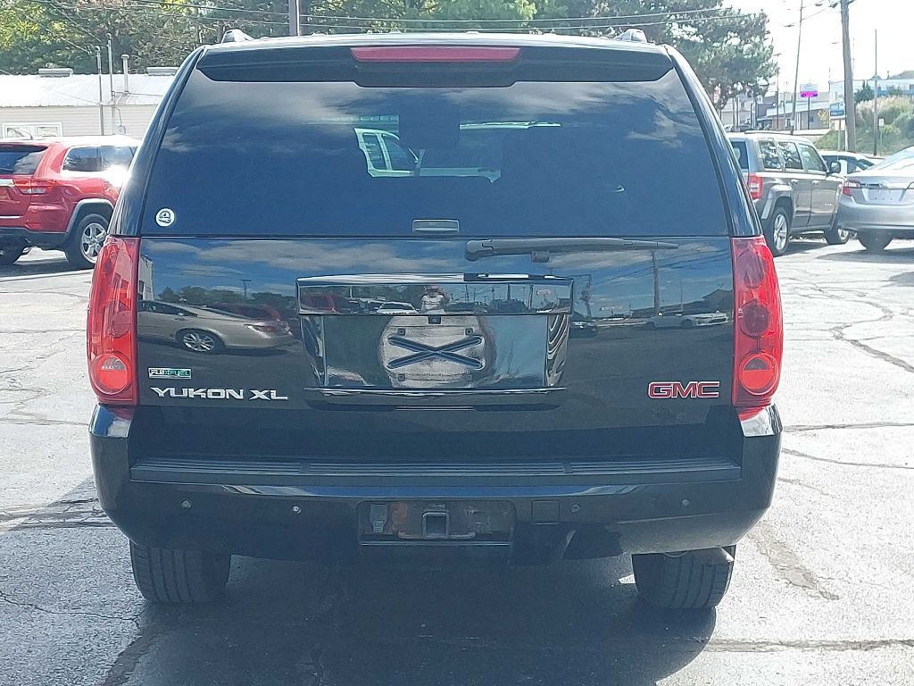 2012 GMC Yukon Image 6