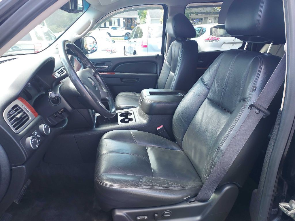 2012 GMC Yukon Image 10