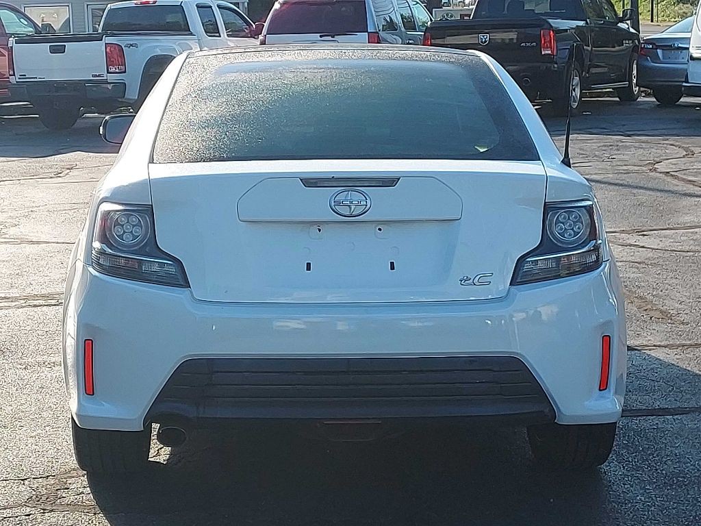 2014 Scion tC Image 5