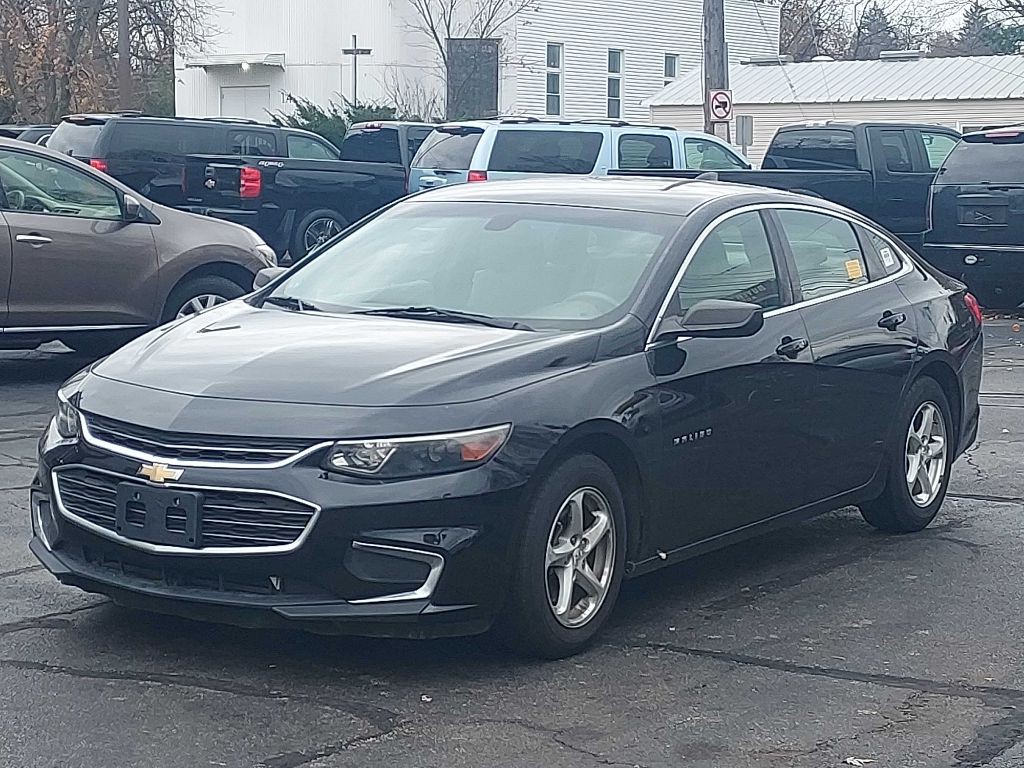 2016 Chevrolet Malibu Image 1