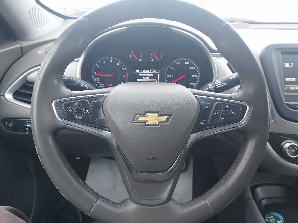 2016 Chevrolet Malibu Image 15