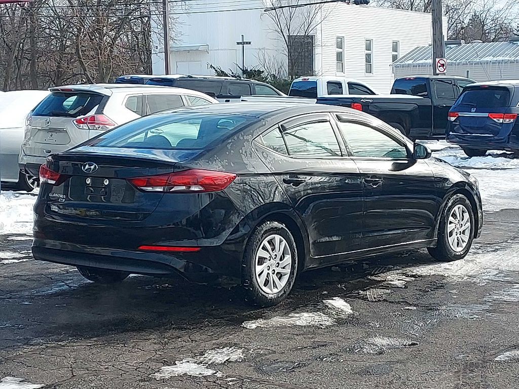 2018 Hyundai Elantra Image 4