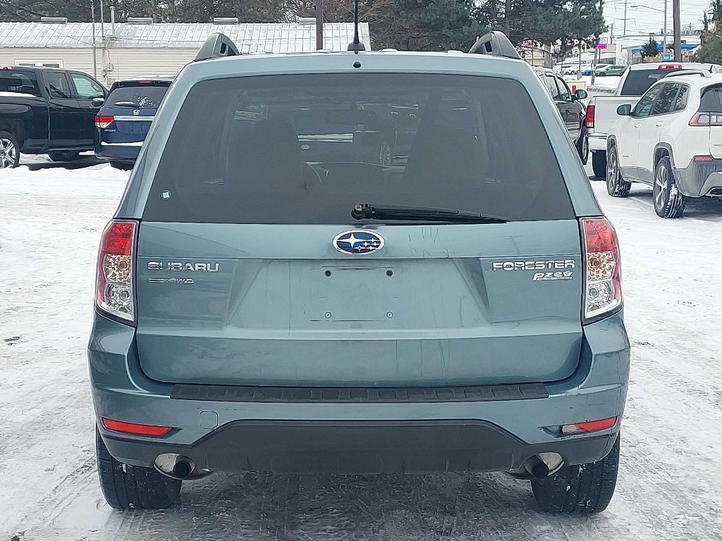 2013 Subaru Forester Image 5