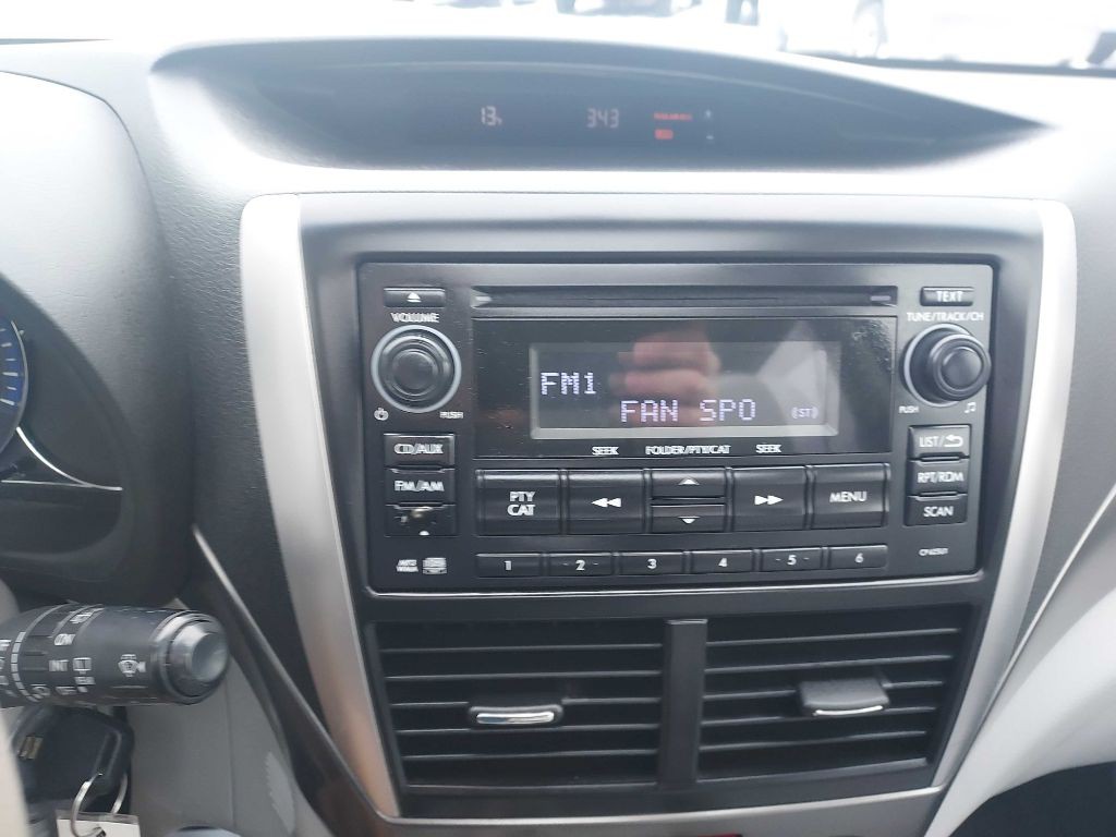 2013 Subaru Forester Image 17
