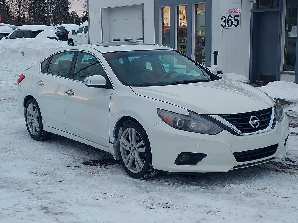 2016 Nissan Altima Image 2