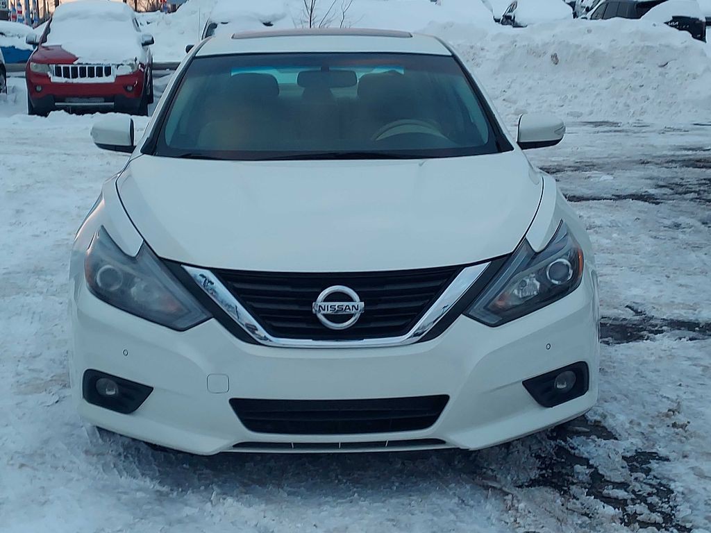 2016 Nissan Altima Image 6