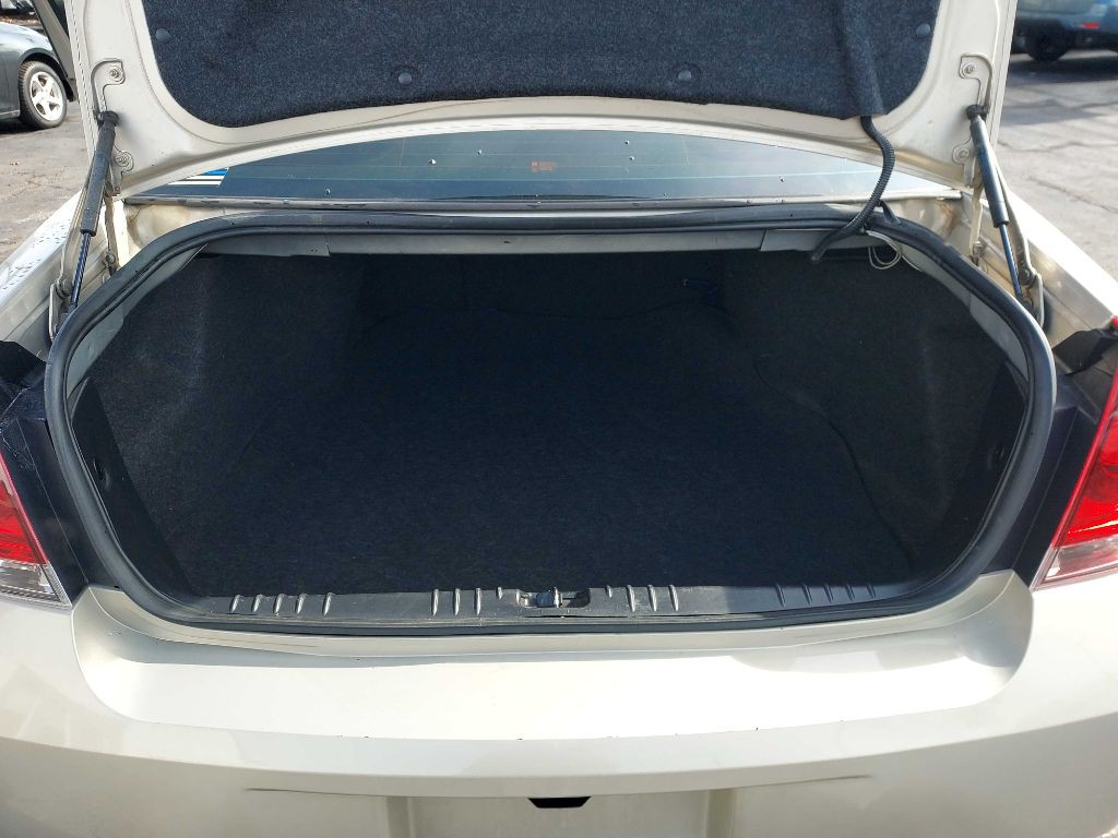 2012 Chevrolet Impala Image 13