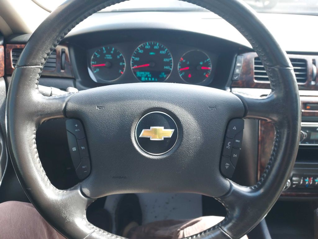 2012 Chevrolet Impala Image 17