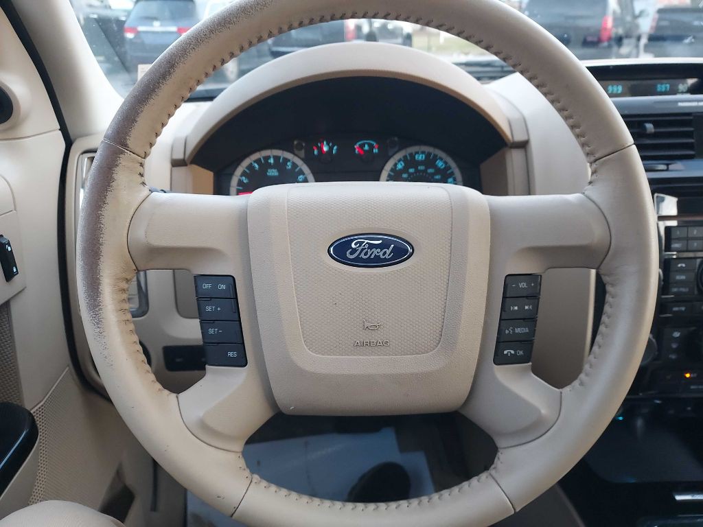 2011 Ford Escape Image 16