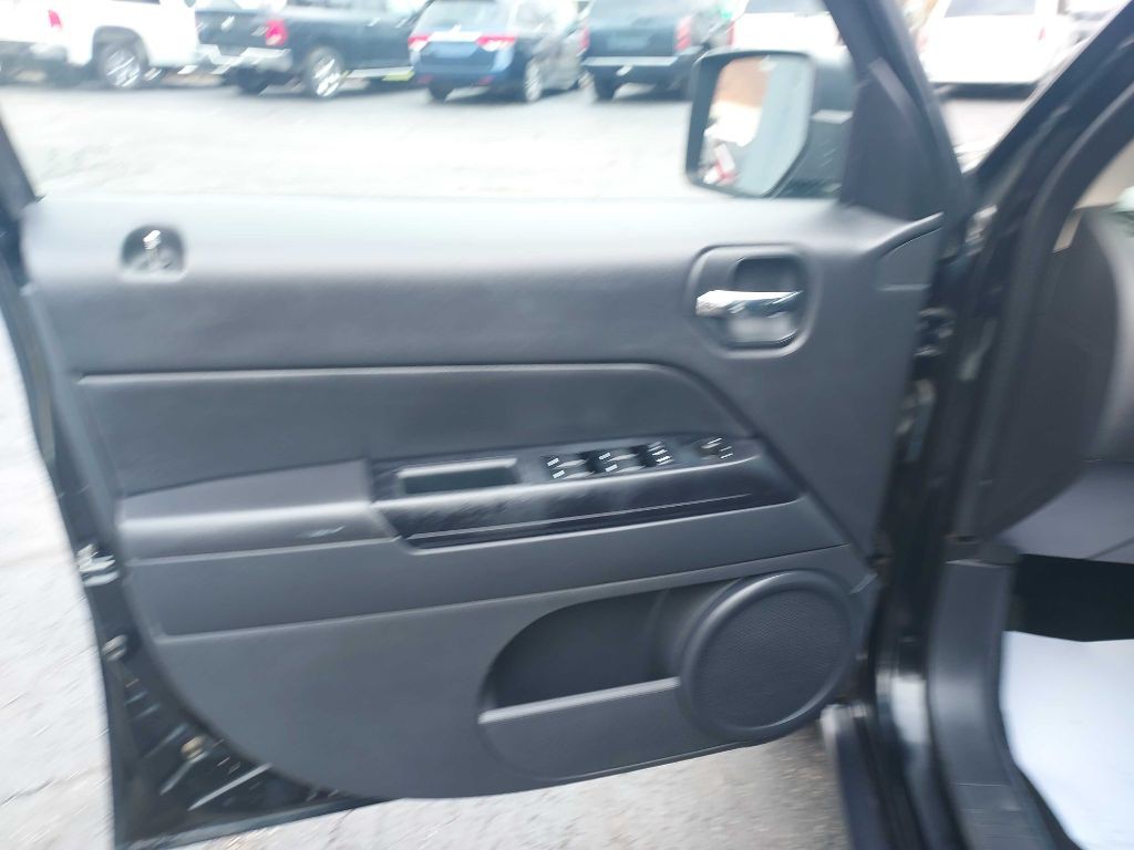 2014 Jeep Patriot Image 10