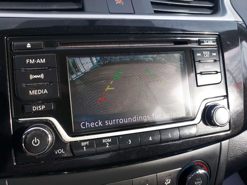 2016 Nissan Sentra Image 17