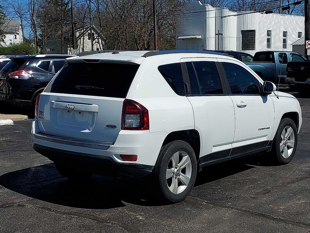 2016 Jeep Compass Image 4