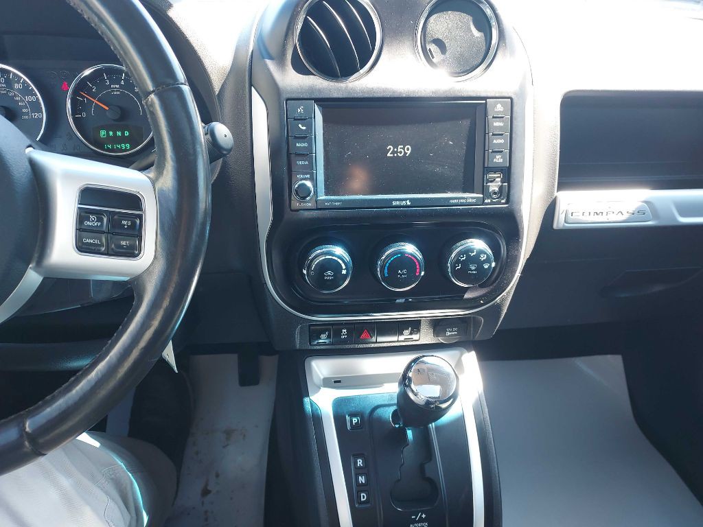 2016 Jeep Compass Image 16