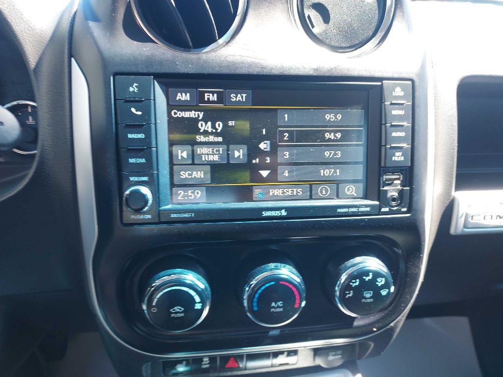 2016 Jeep Compass Image 17