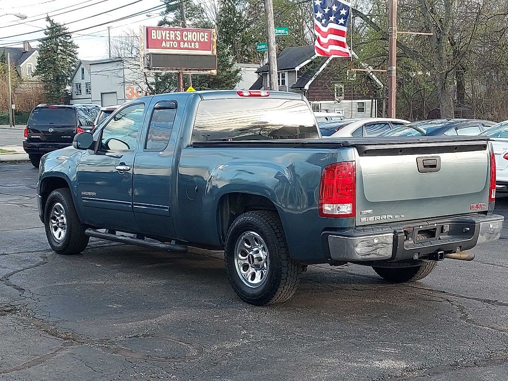 2010 GMC Sierra Image 3
