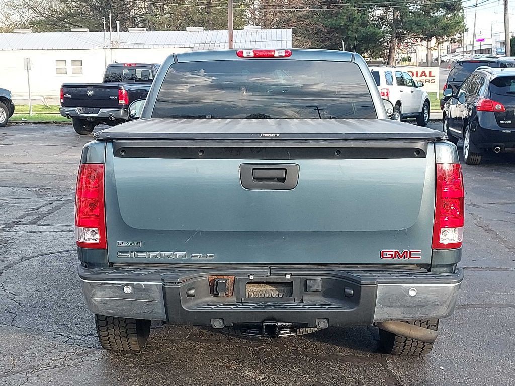 2010 GMC Sierra Image 8