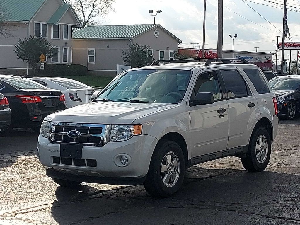 2012 Ford Escape Image 2