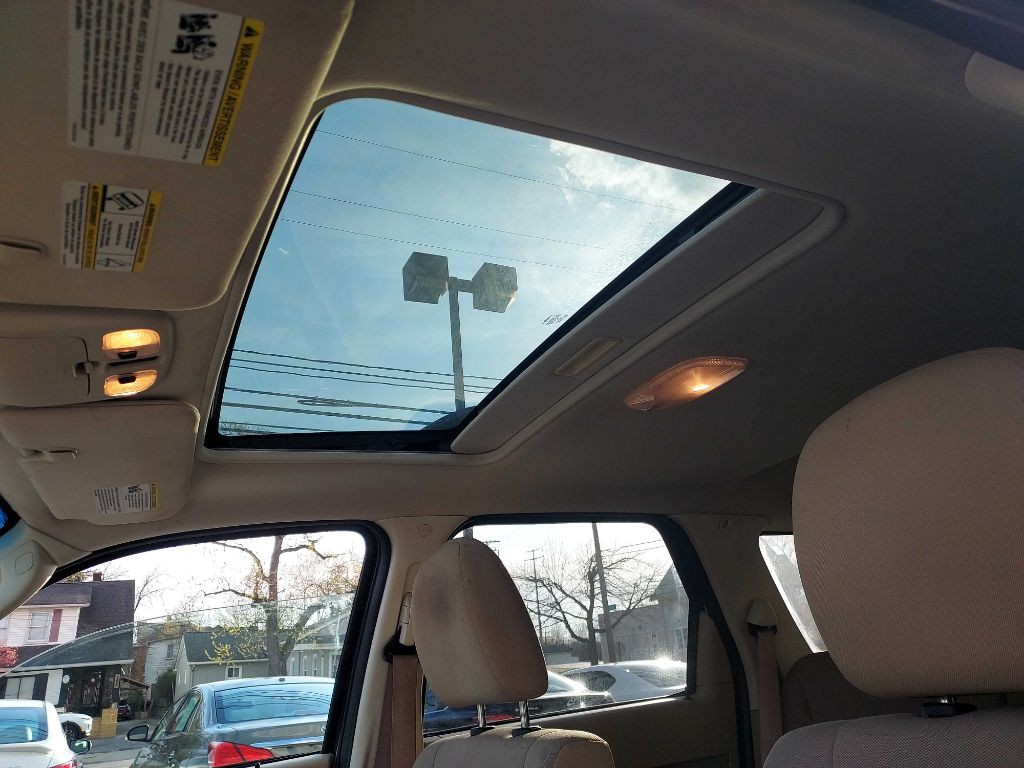 2012 Ford Escape Image 9