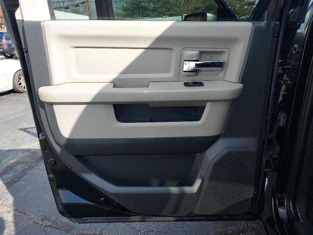 2012 Dodge Ram 1500 Image 12