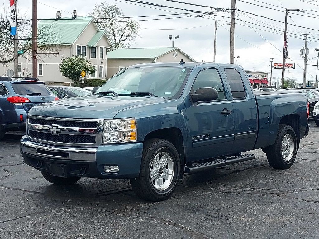 2011 Chevrolet Silverado 1500 Image 1