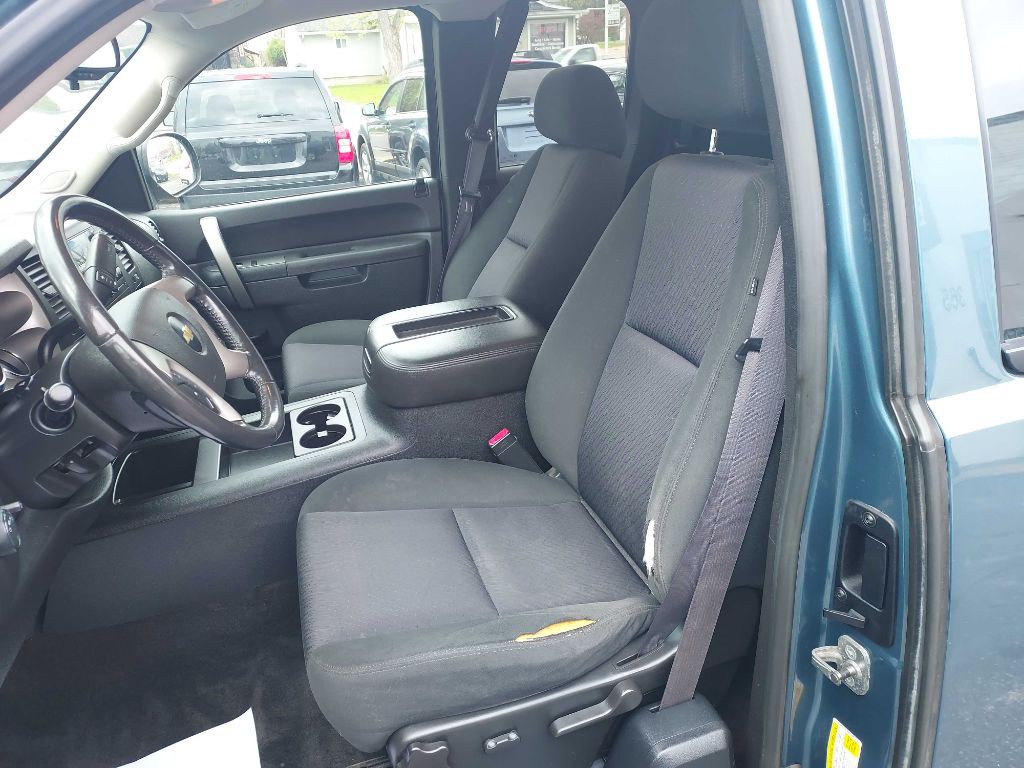 2011 Chevrolet Silverado 1500 Image 9