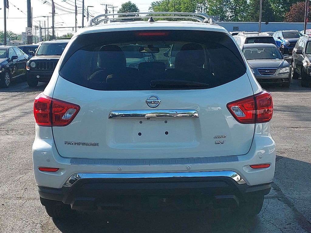 2017 Nissan Pathfinder Image 5