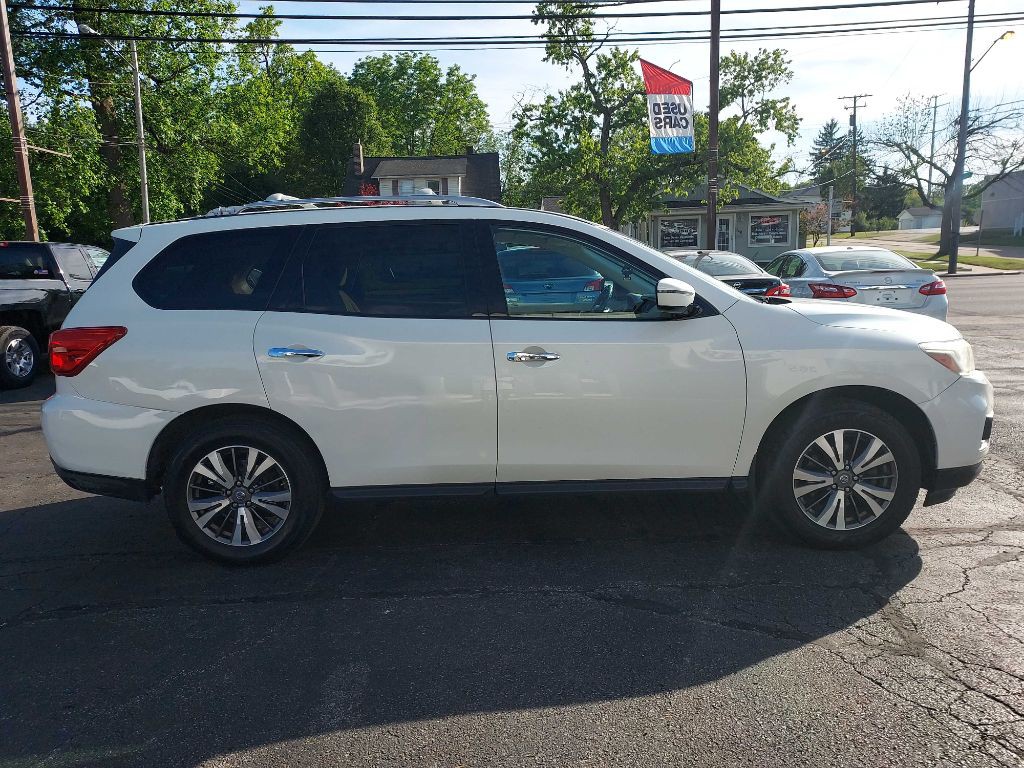 2017 Nissan Pathfinder Image 7