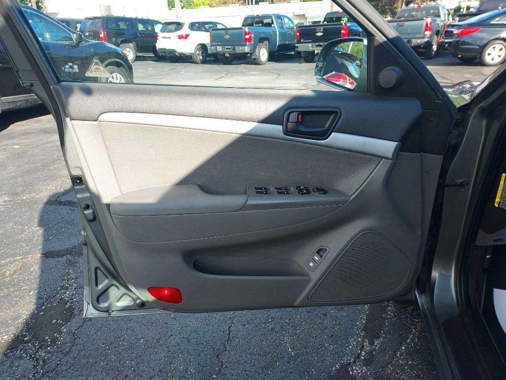 2010 Hyundai Sonata Image 10