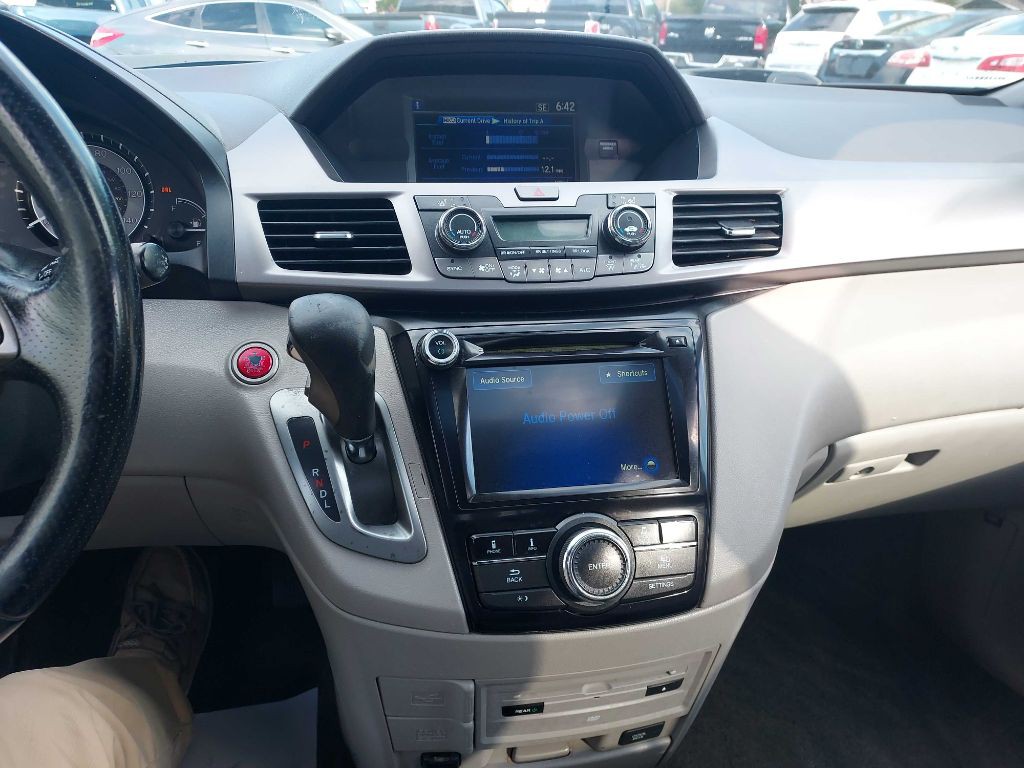 2014 Honda Odyssey Image 15