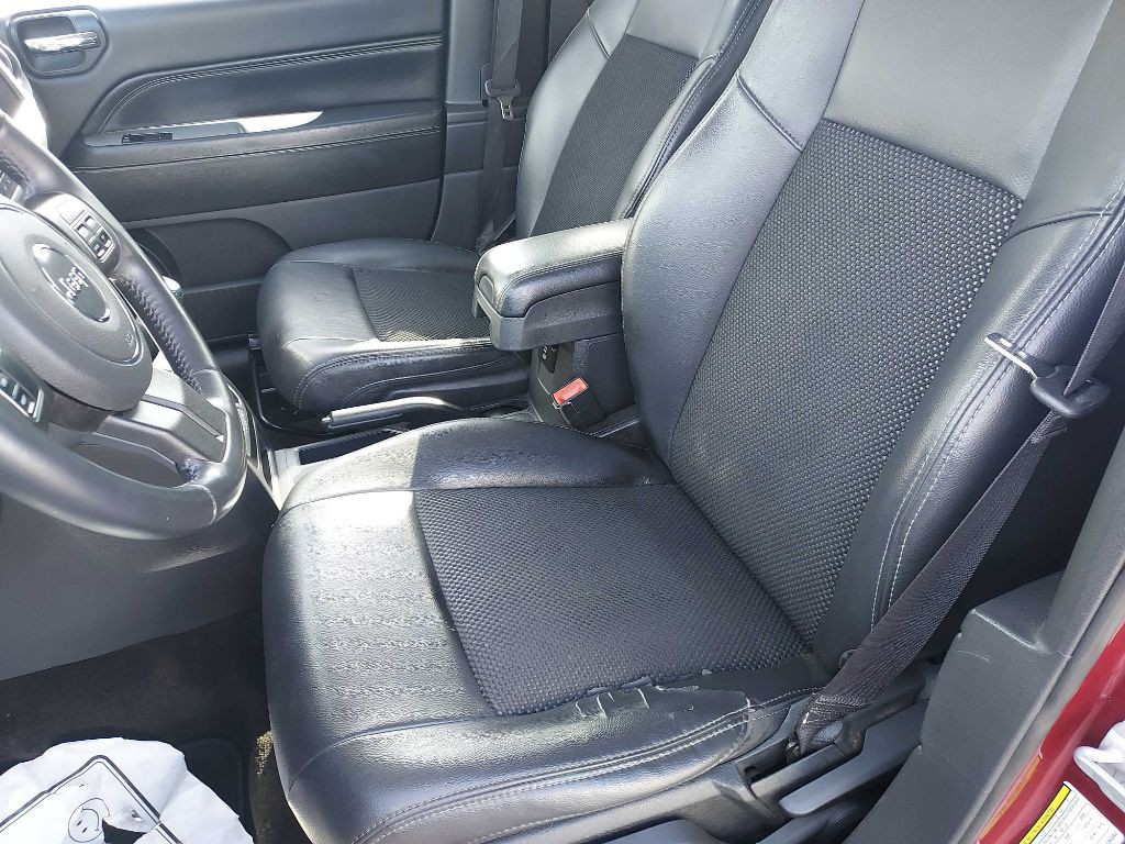 2014 Jeep Compass Image 9