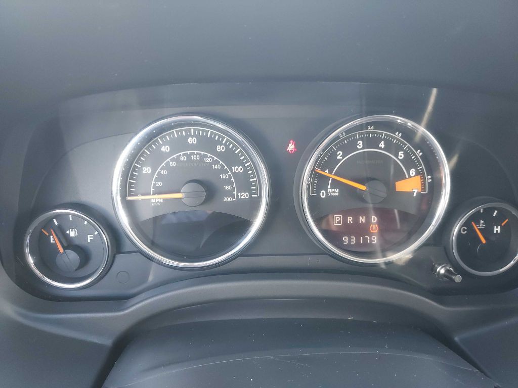 2014 Jeep Compass Image 16