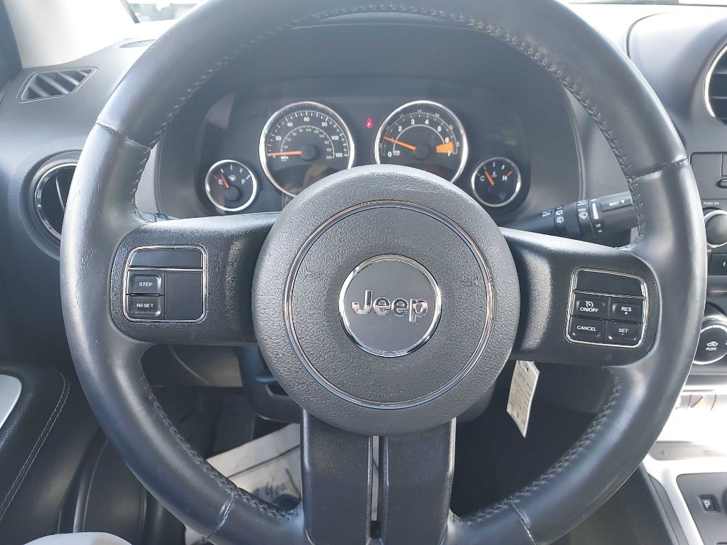 2014 Jeep Compass Image 17