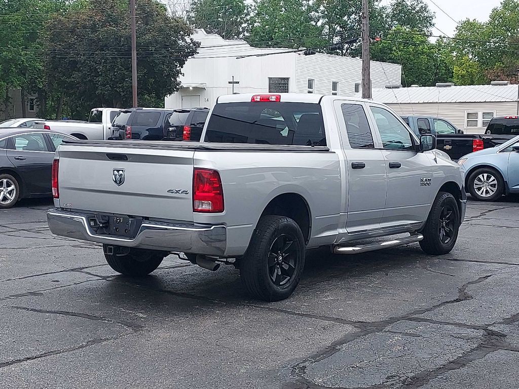 2013 RAM 1500 Image 3