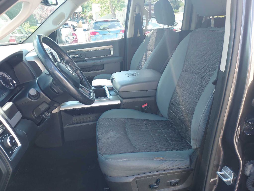2015 RAM 1500 Image 11