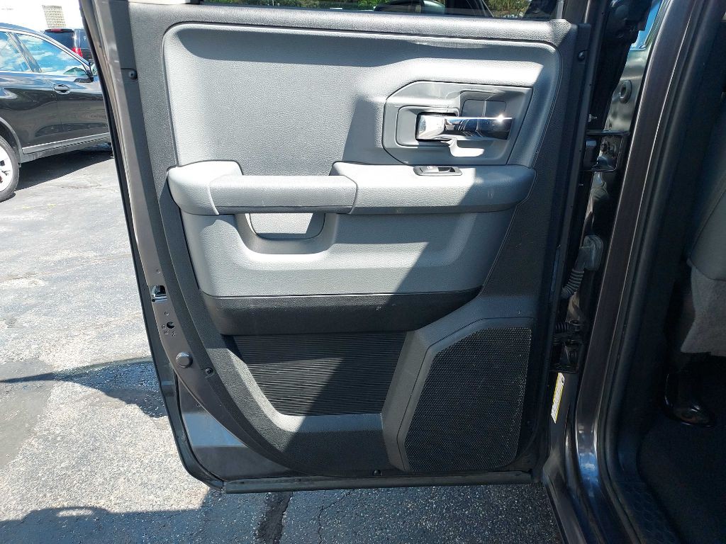 2015 RAM 1500 Image 14