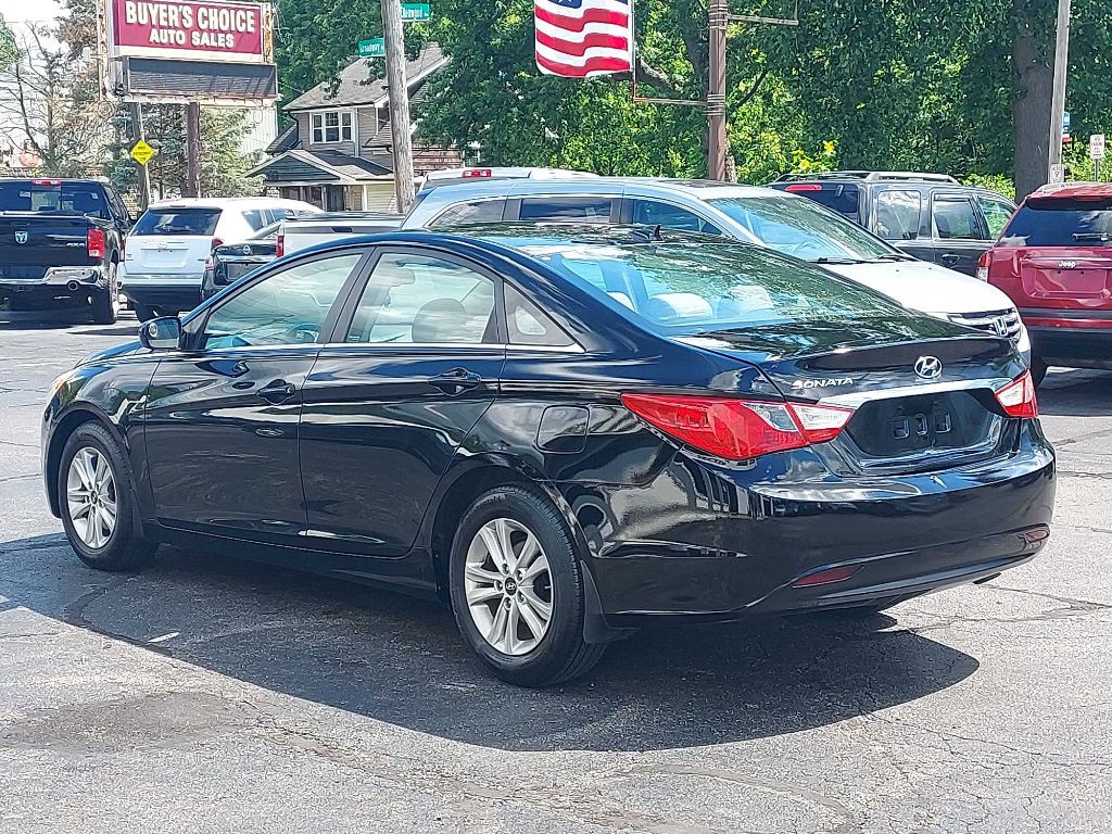 2013 Hyundai Sonata Image 3