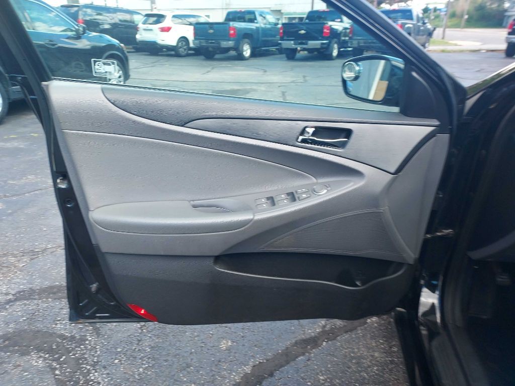 2013 Hyundai Sonata Image 10