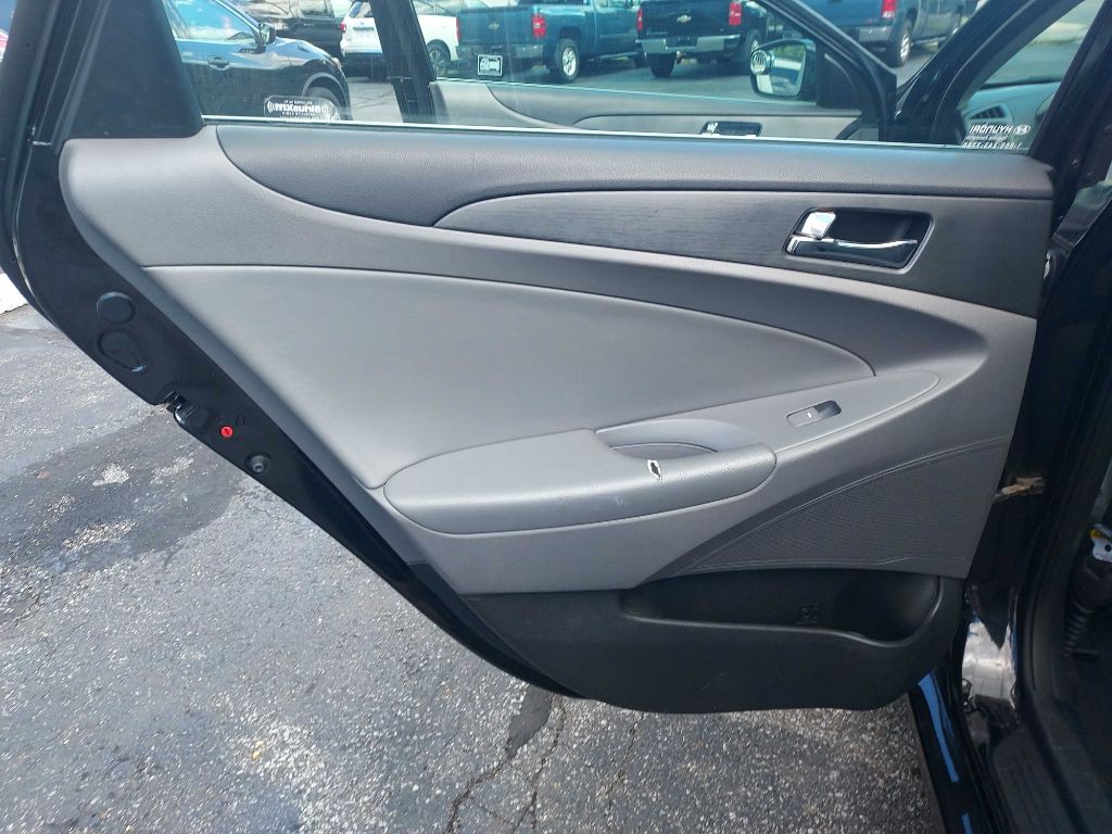 2013 Hyundai Sonata Image 12
