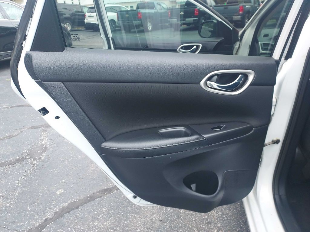 2018 Nissan Sentra Image 12