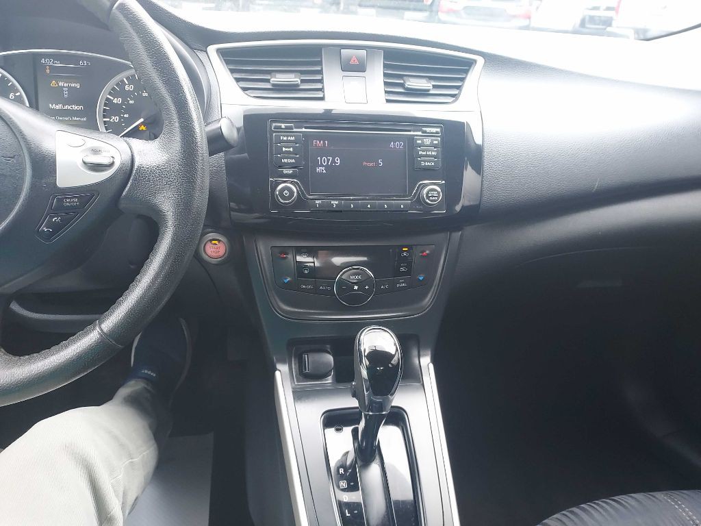 2018 Nissan Sentra Image 15
