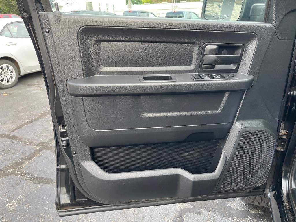 2014 RAM 1500 Image 10