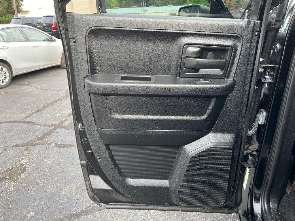 2014 RAM 1500 Image 12