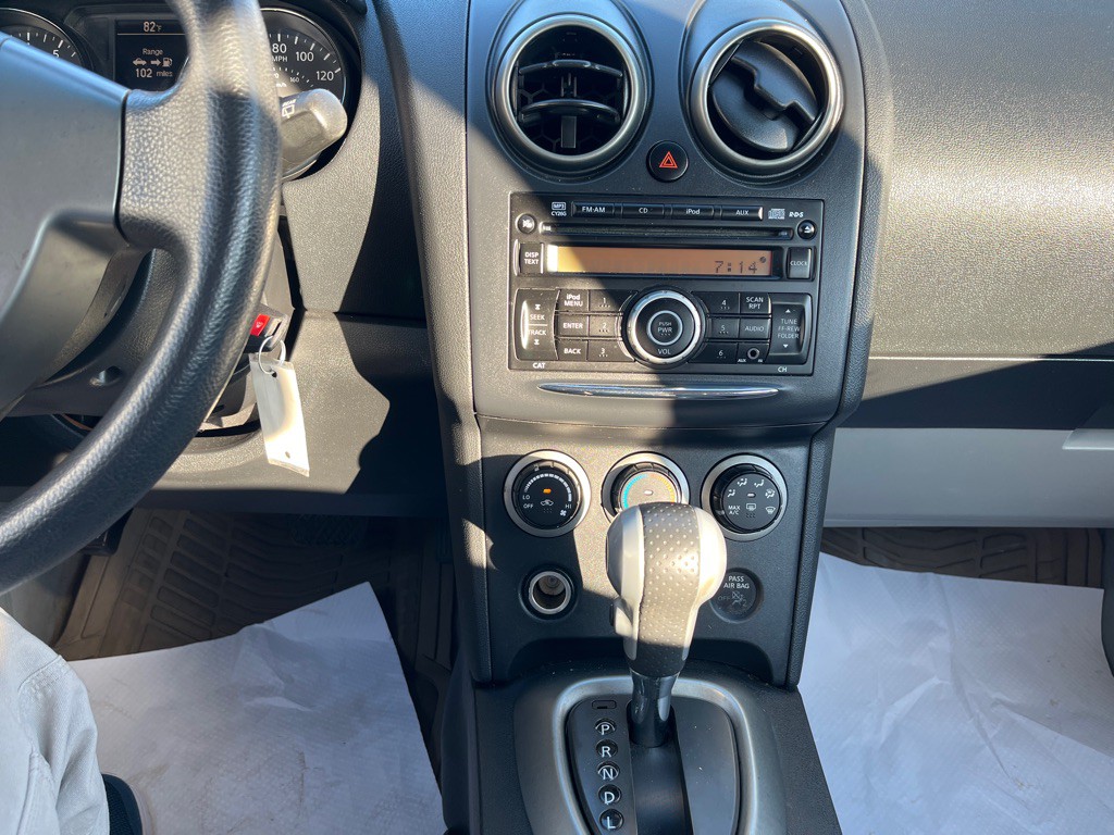 2014 Nissan Rogue Image 15