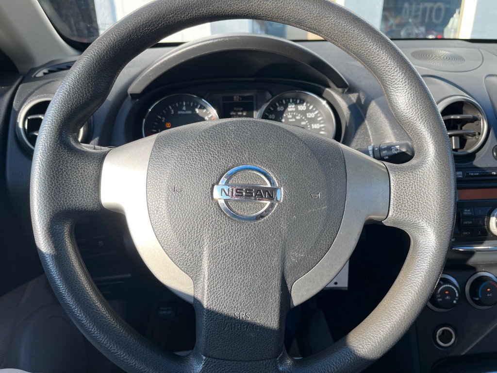 2014 Nissan Rogue Image 17