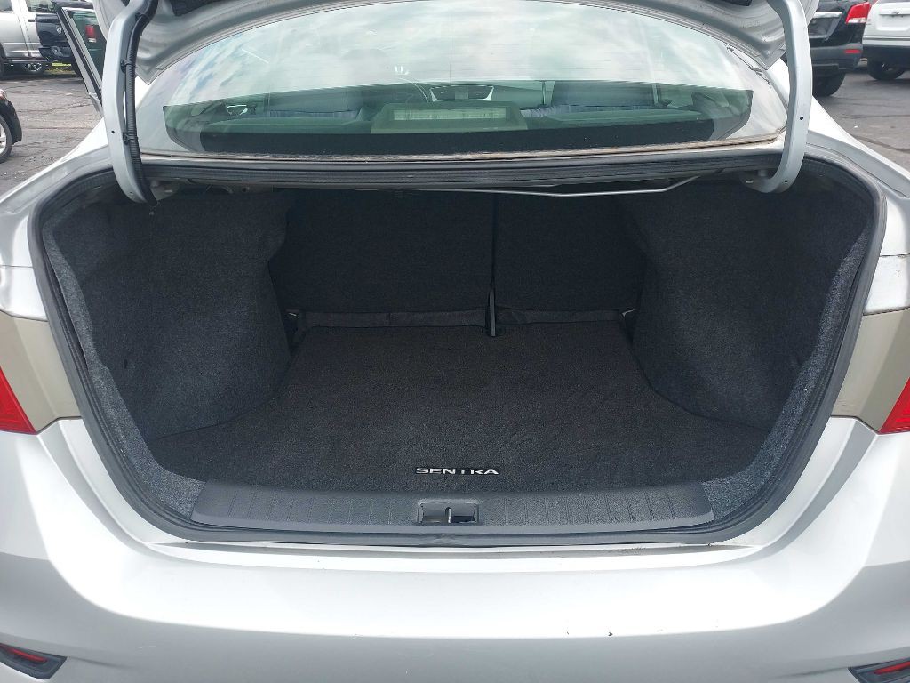 2017 Nissan Sentra Image 13
