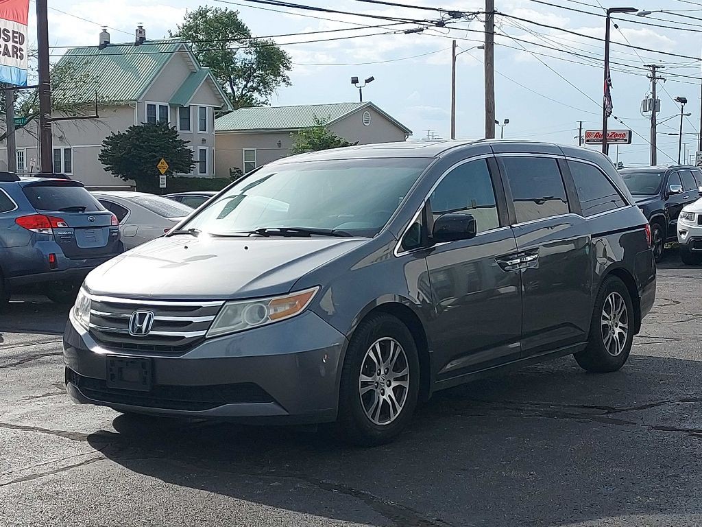 2013 Honda Odyssey Image 2