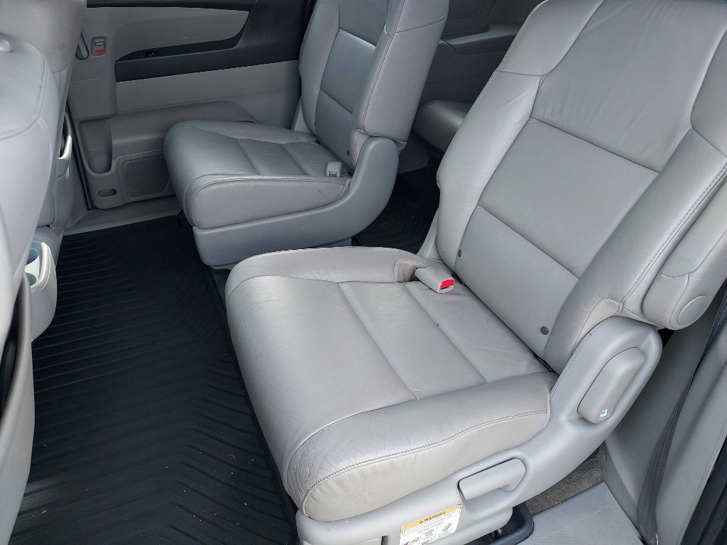 2013 Honda Odyssey Image 10