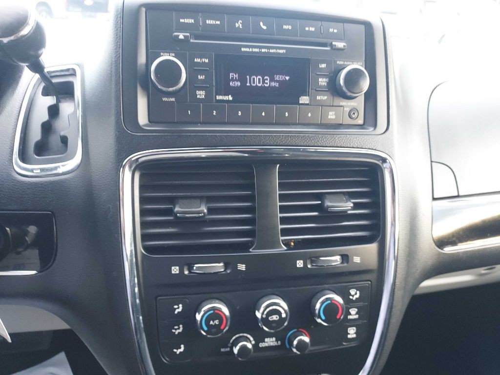 2016 Dodge Grand Caravan Image 16