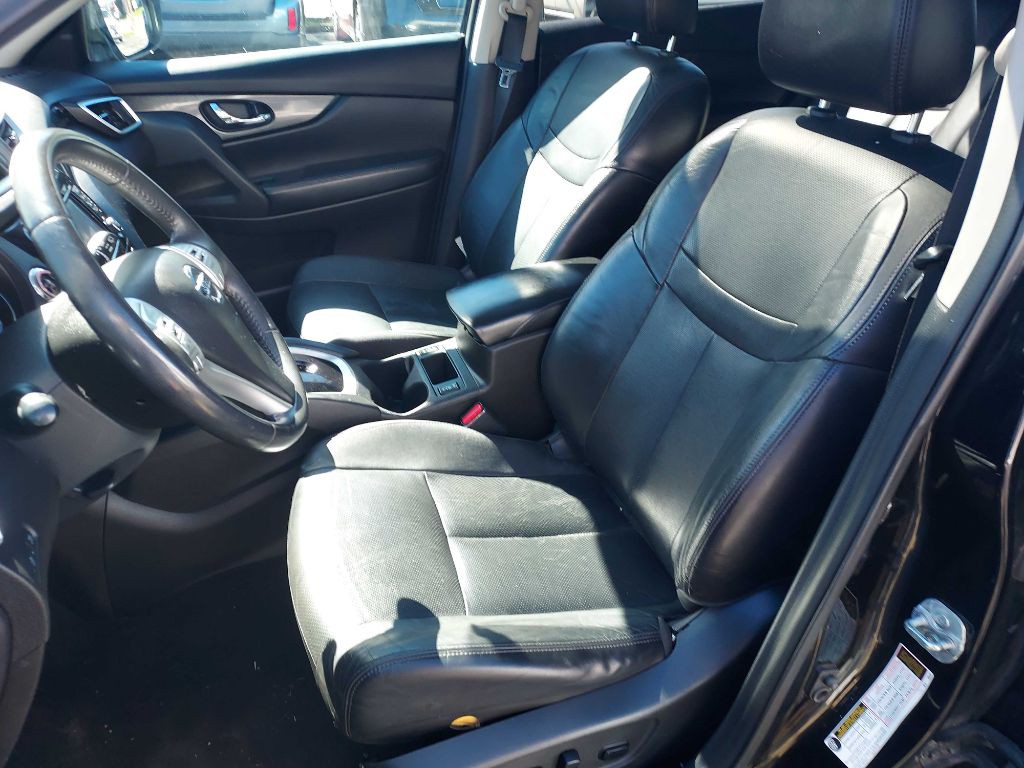 2015 Nissan Rogue Image 10
